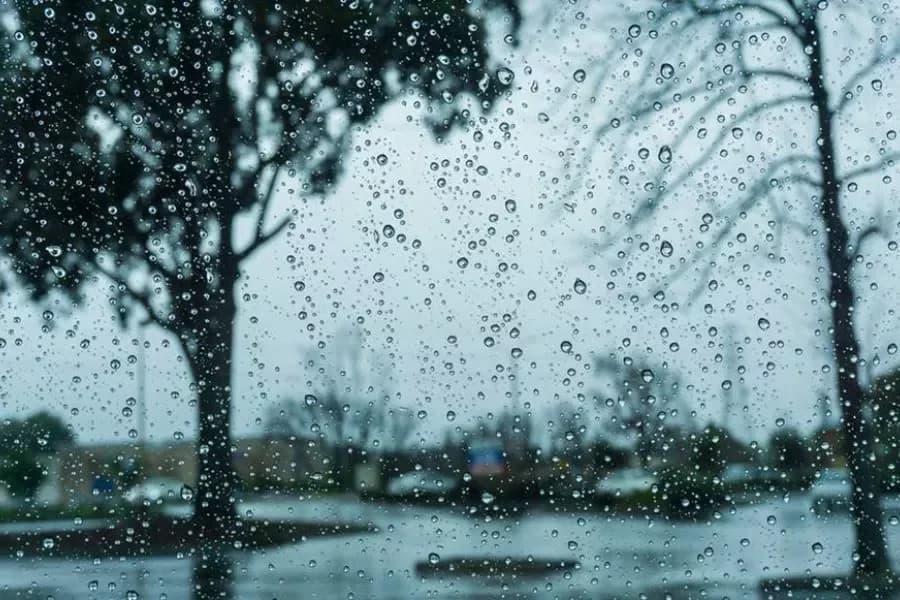 Unbeständiges Wetter in Zypern während der Karwoche: Regen und Gewitter