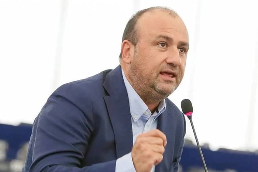 Δ. Παπαδάκης: Αντίδραση μετά την απόσυρση από το Άλμα, αιχμές για στήριξη