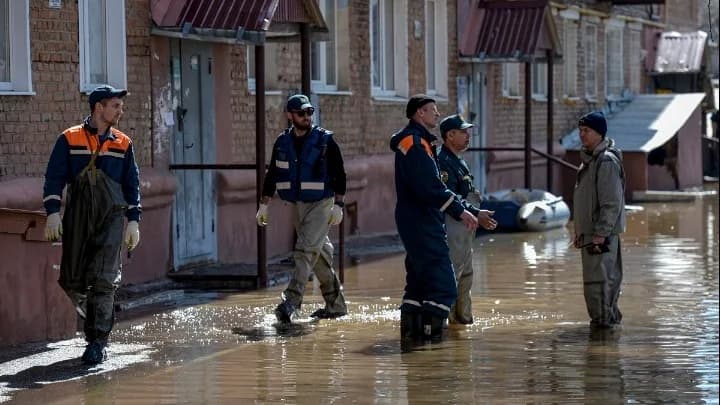 Dagestan: Überschwemmungen und Erdrutsche fordern fünf Tote, Tausende vertrieben