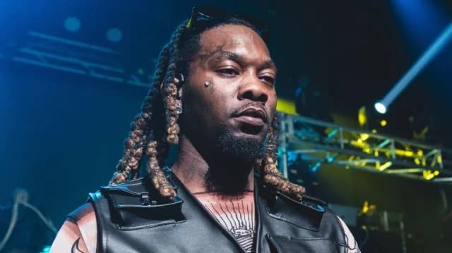 Offset: Εικόνες του ράπερ σε αναπηρικό αμαξίδιο μετά από πυροβολισμούς