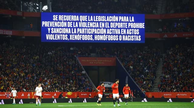 FIFA: Πειθαρχική έρευνα στην Ισπανία για ρατσιστικά συνθήματα