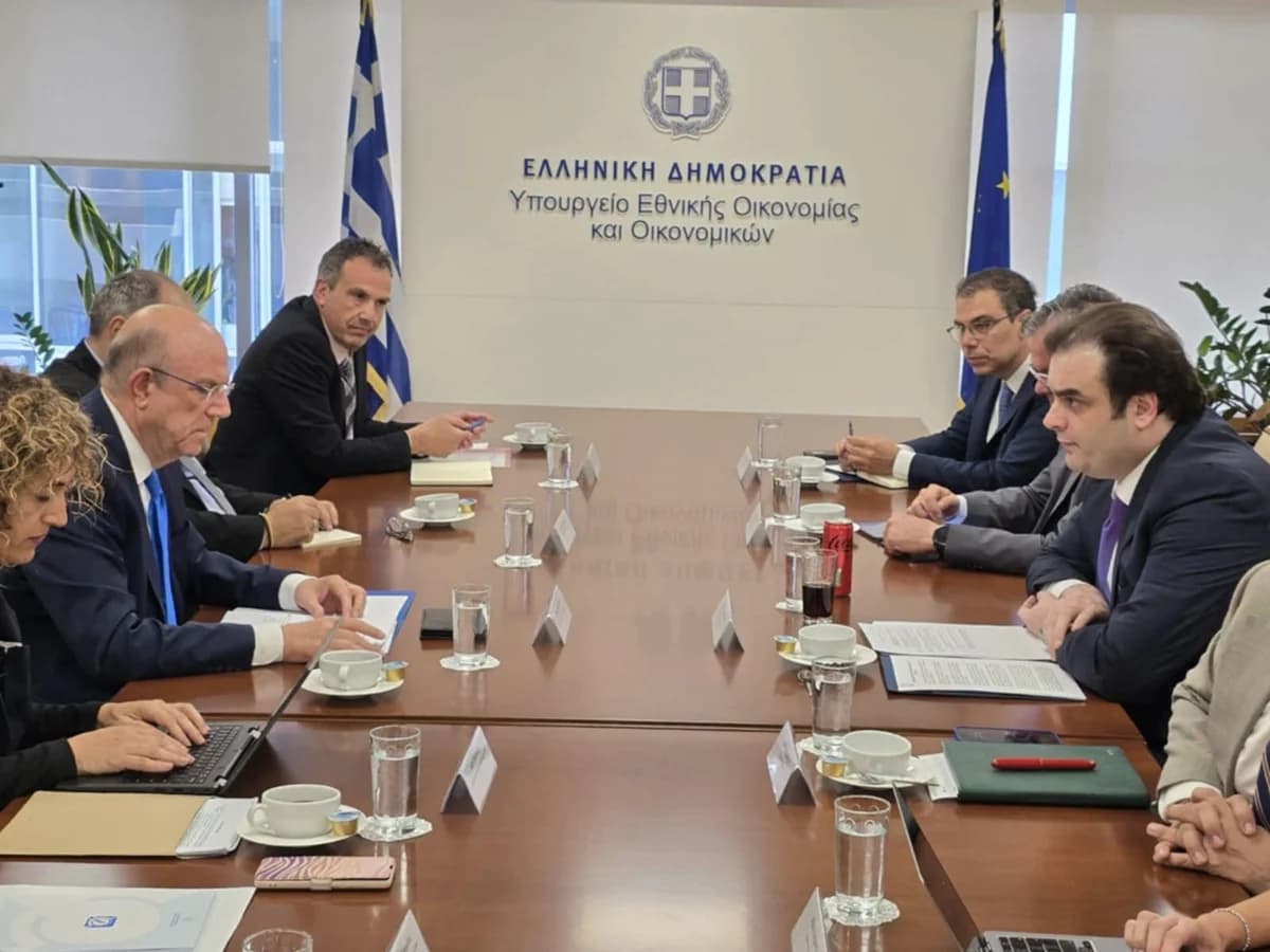 Keraunos in Athen: Treffen mit dem Wirtschaftsminister