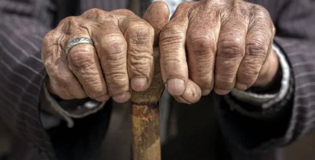 Chipre: Ancianos temen costos de electricidad en ola de calor