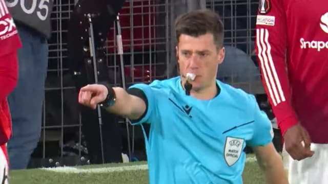 La designación de Bastien para el Rayo Vallecano - AEK genera controversia