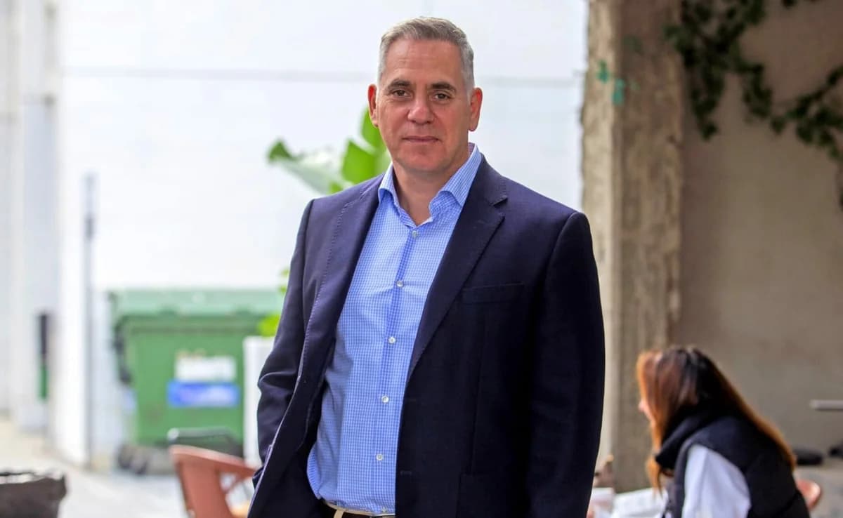Ν. Παπαδόπουλος: Κριτική για ενασχόληση με σενάρια συνωμοσίας