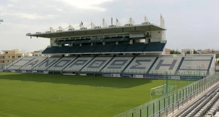 Anorthosis - Omonia Ar.: Alineaciones de los equipos