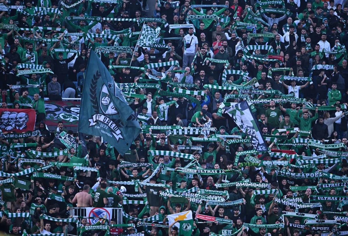 Omonia Fans Create Frenzy: 'Panic, Panic, the Green People!'