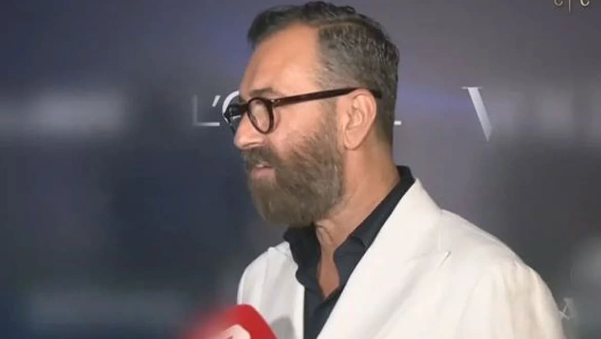 Angelos Bratis: Comments on Iliana Papageorgiou's Wedding Dress