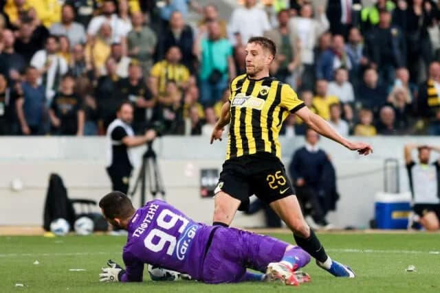 Super League 1: Τι ισχύει για τις ισοβαθμίες ΑΕΚ, Ολυμπιακού και ΠΑΟΚ