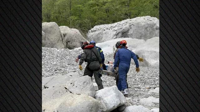Αεροδιακομιδή τραυματισμένης πεζοπόρου στο φαράγγι του Βίκου