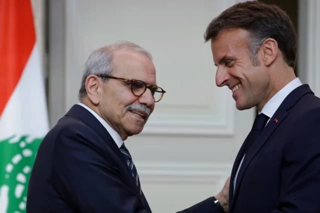 Líbano exige la retirada de las tropas israelíes – Macron insta a evitar la guerra