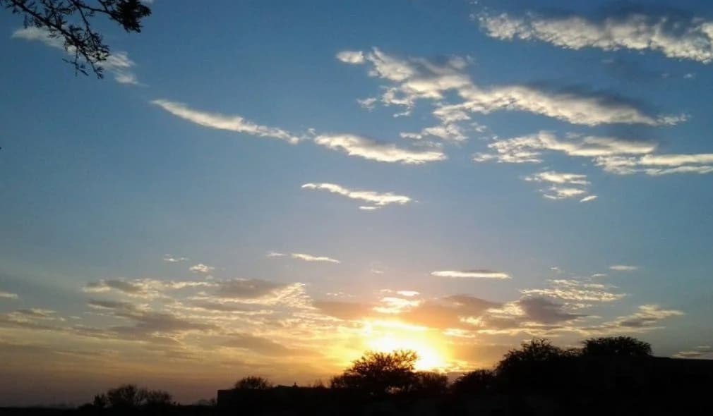 Lluvia Ligera y Polvo en el Pronóstico del Tiempo de Chipre