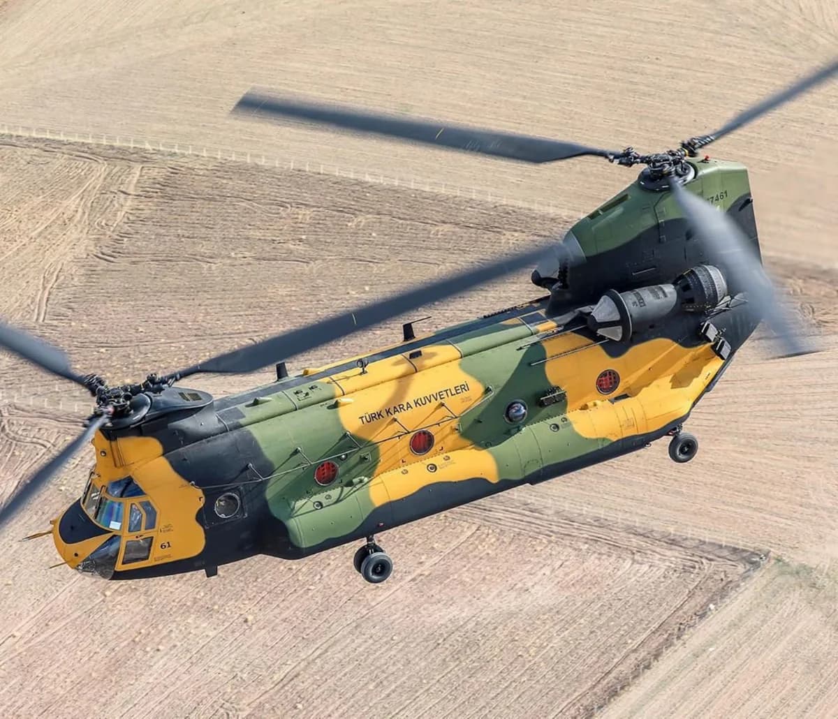 Турция: Военный вертолет CH-47 потерпел крушение в Анкаре – Без жертв