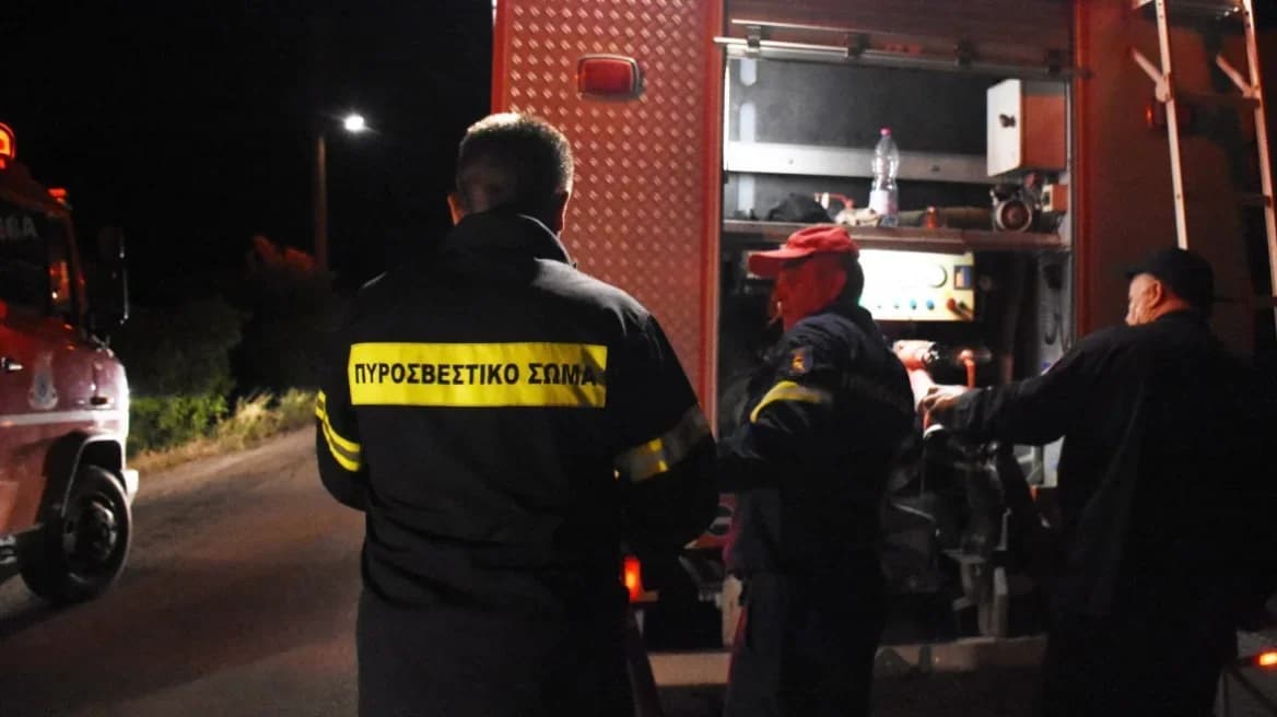 Μοτοσικλέτα παραδόθηκε στις φλόγες στη Λεμεσό – Ύποπτη για κακόβουλη ενέργεια