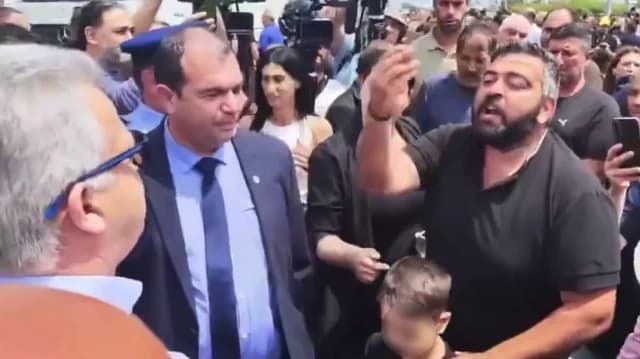 Chipre: Agricultor desesperado entrega a su hijo al Ministro de Justicia