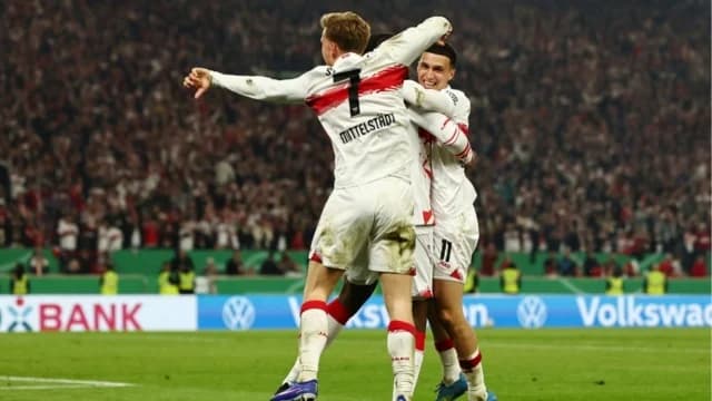 Stuttgart - Freiburg 2-1: Einzug ins DFB-Pokalfinale