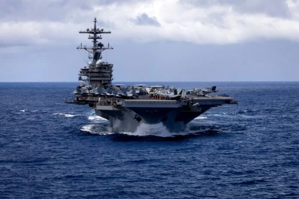 США усиливают давление на Иран военно-морским присутствием и военной готовностью
