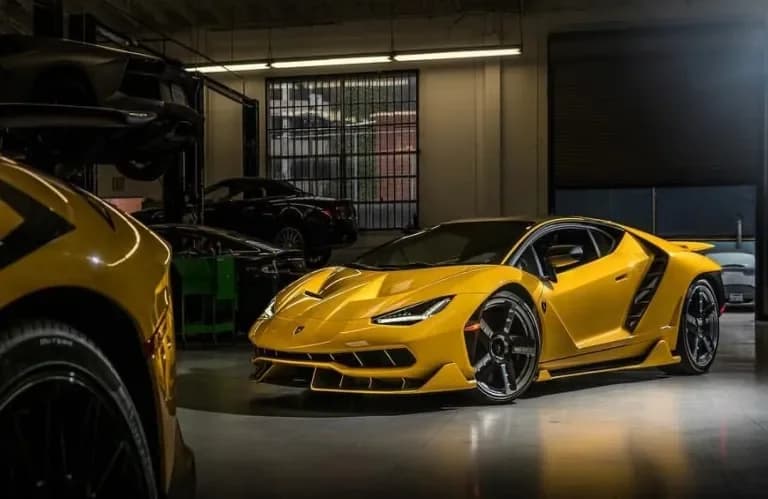 Lamborghini Fenomeno: Το Ισχυρότερο Μοντέλο με Ελληνικό Όνομα