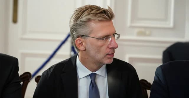 Maximos Mansion: Unterstützung für Skertsos und 'Grünes Licht' für Abgeordnete