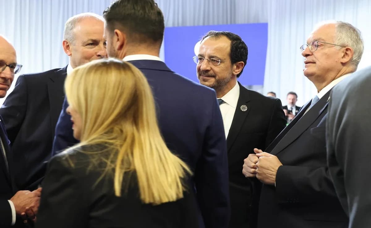 Präsident Christodoulides in Athen zur DEFEA-Konferenz - Treffen mit Dendias und Kubilius