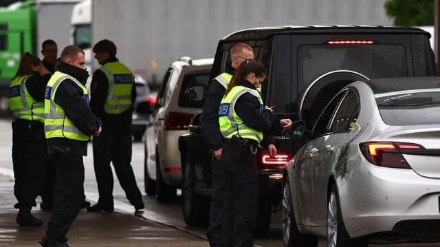 Γερμανία: Αστυνομικοί σκότωσαν Αφγανό που επιτέθηκε με μαχαίρι