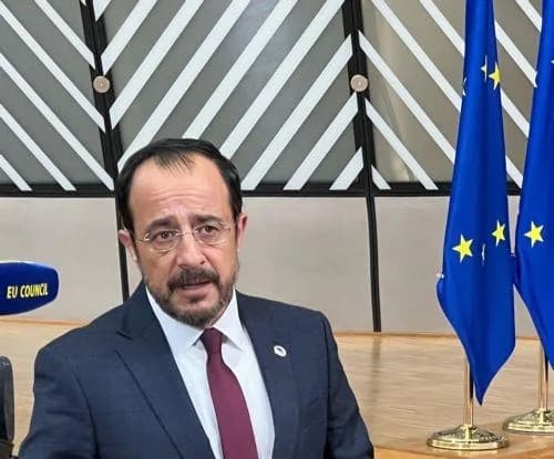 Μακρόν σε Ερντογάν: Η πρόοδος στις σχέσεις ΕΕ-Τουρκίας περνά από το Κυπριακό