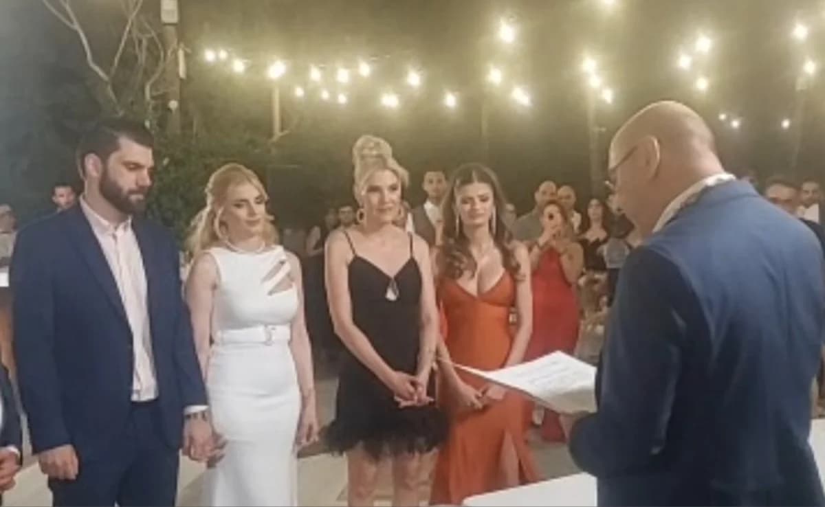 Andreas Kimitris y Skevi Stavrou: Boda civil en Lárnaca