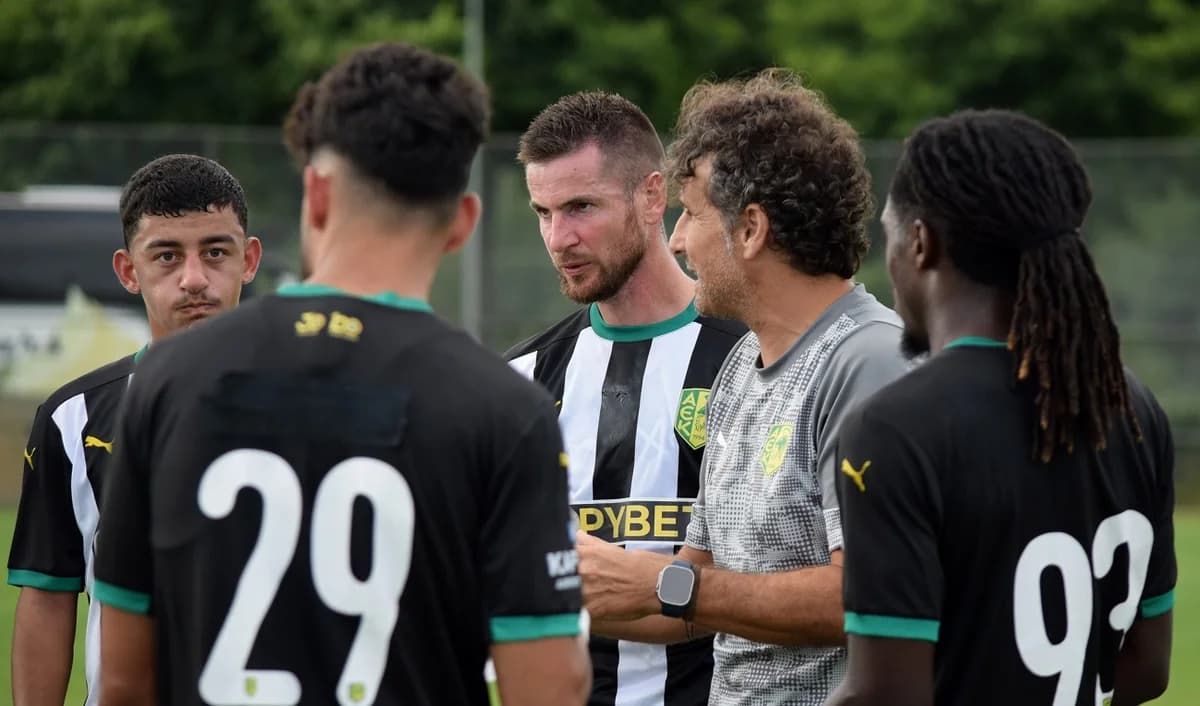 Idiakez: AEK Necesita Mejorar Tras Amistoso Contra RFC Seraing