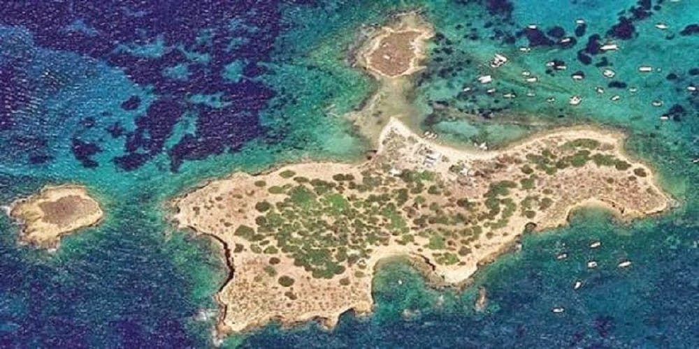 Hydroussa: Attica Island Owned by Retired Bus Driver