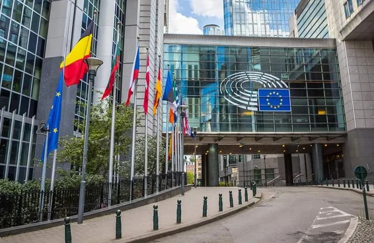ΕΕ: Παράταση κυρώσεων κατά Ρωσίας έως Ιανουάριο 2026