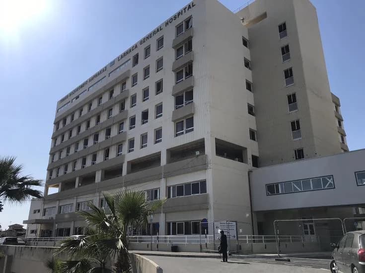 Klimaanlagenstörung im Krankenhaus Larnaka verursacht Patientenleid
