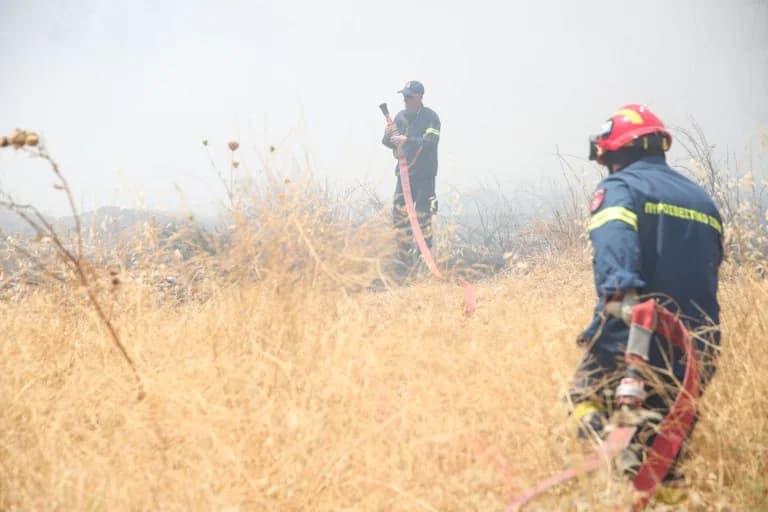 Φωτιά στη Φλώρινα: Σήμανση 112 στην περιοχή του Βαρικού