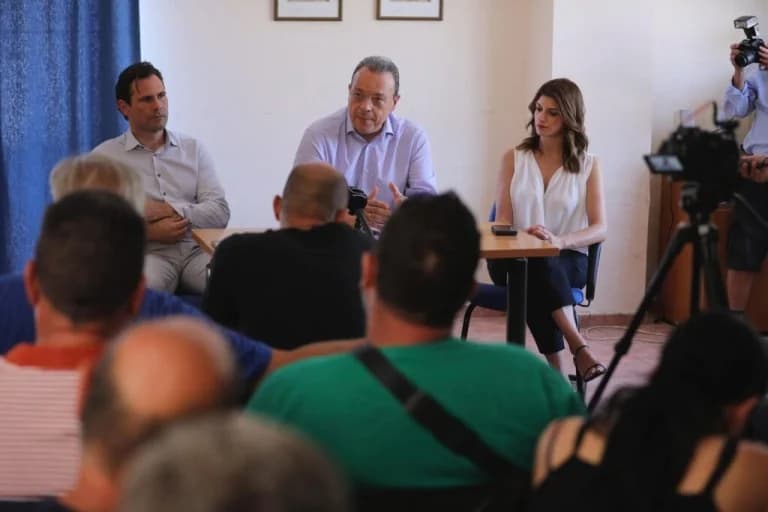 Famellos: "El gobierno está saqueando los subsidios a los agricultores"