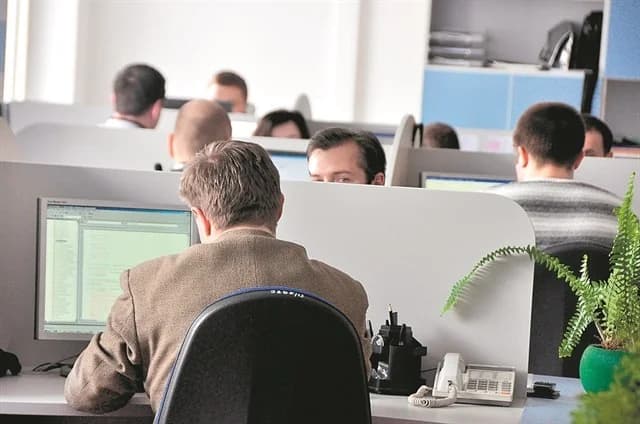 Δημόσιοι υπάλληλοι: Νέο πειθαρχικό δίκαιο και απολύσεις