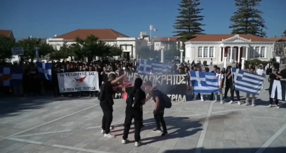 Spannungen an Kontrollpunkten: Studentenproteste und Polizeireaktion in Zypern