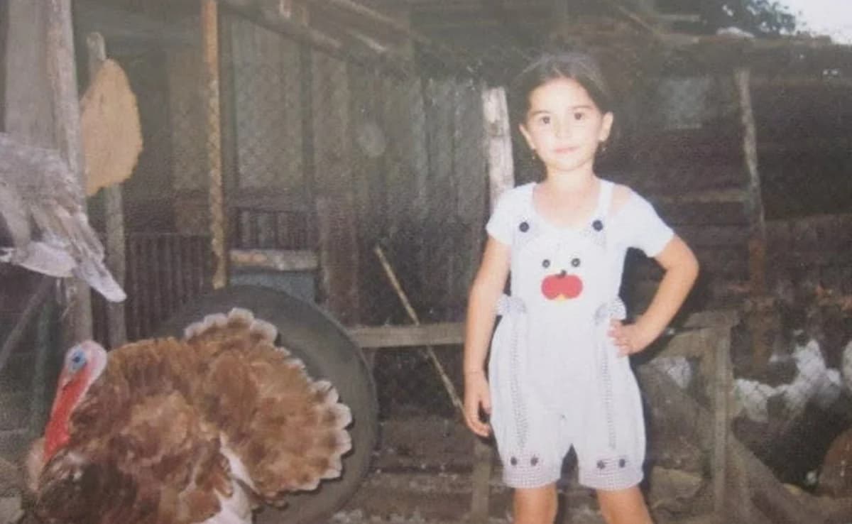 Elena Theodorou: Touching Childhood Photos on Instagram
