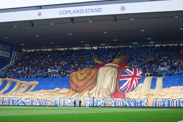 Rangers - Panathinaikos: Choreografie mit Parthenon von Heimfans