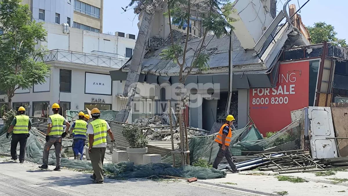 Κατάρρευση σε λεωφόρο Μακαρίου: Καταγγελίες για μη τήρηση μέτρων ασφαλείας