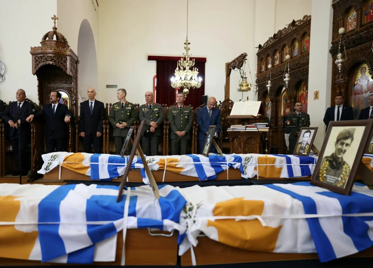 Chipre: Luto por los 16 héroes griegos de ELDYK