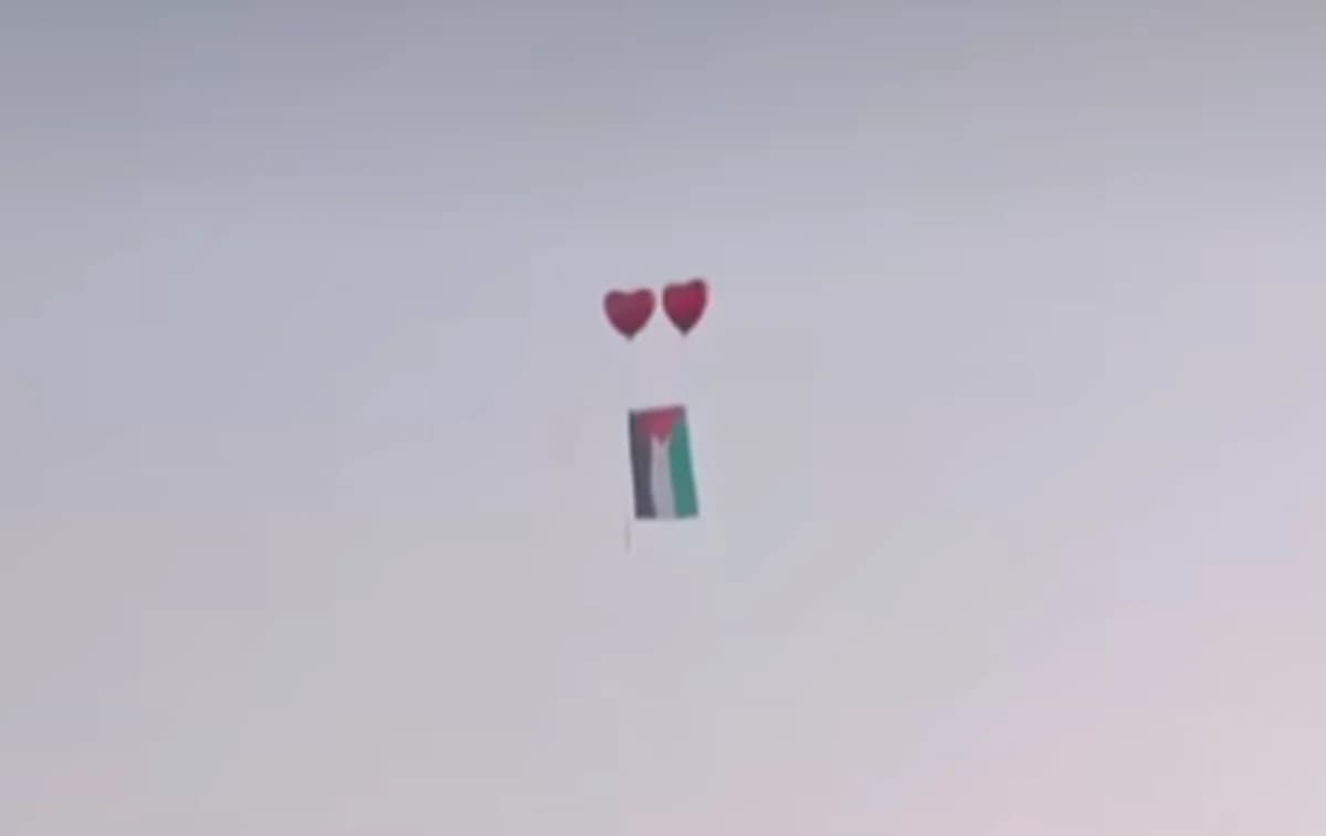 AKEL Protests Arrests Over Palestinian Flag Display