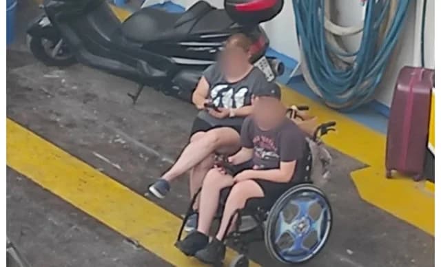 תלונה: ילד נכה נסע במוסך מעבורת עקב מחסור ברמפה