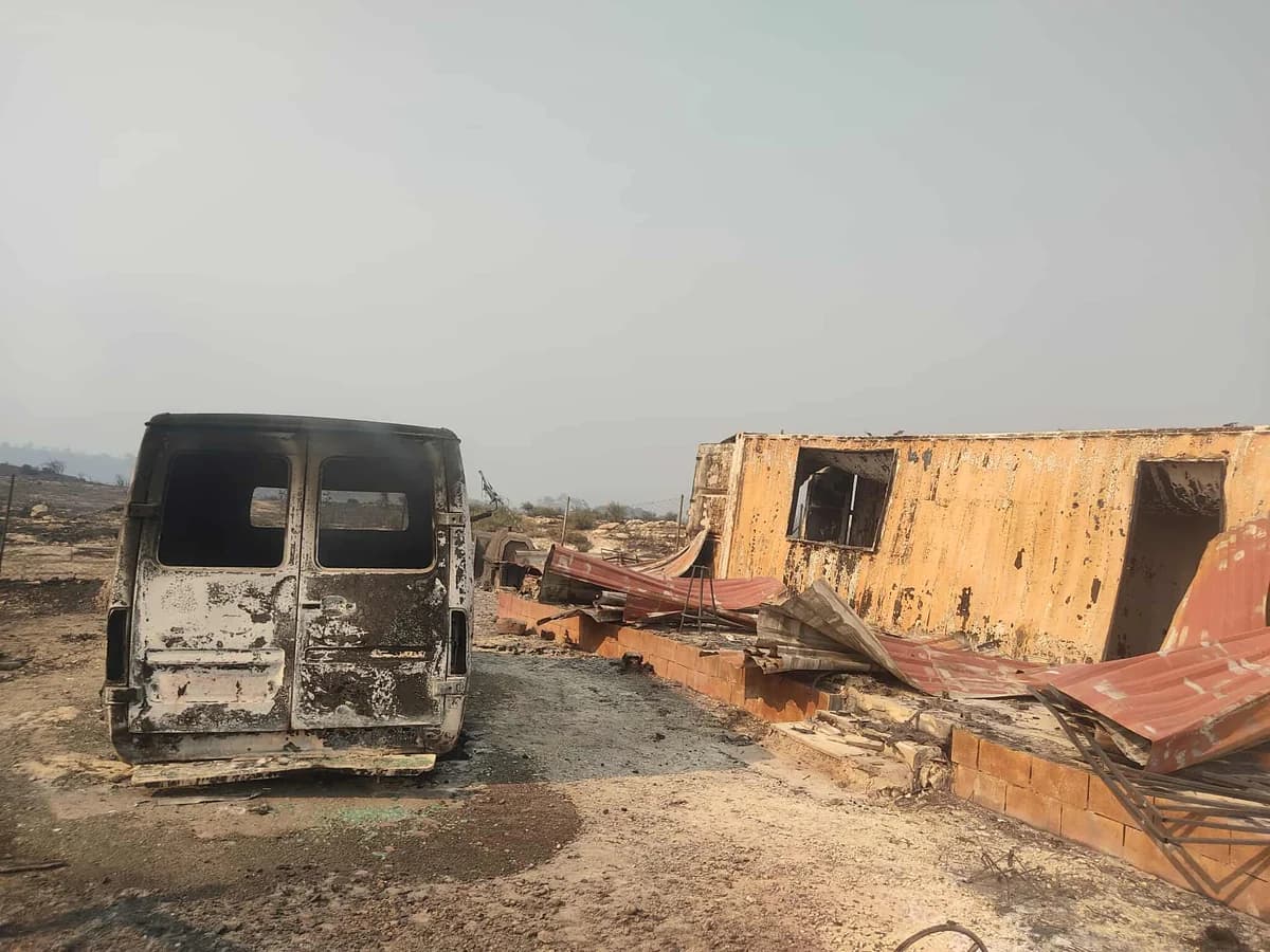 Unermesslicher Schaden durch Brand in Limassol: 72 Häuser, 91 Fahrzeuge, eine Fabrik zu Asche geworden