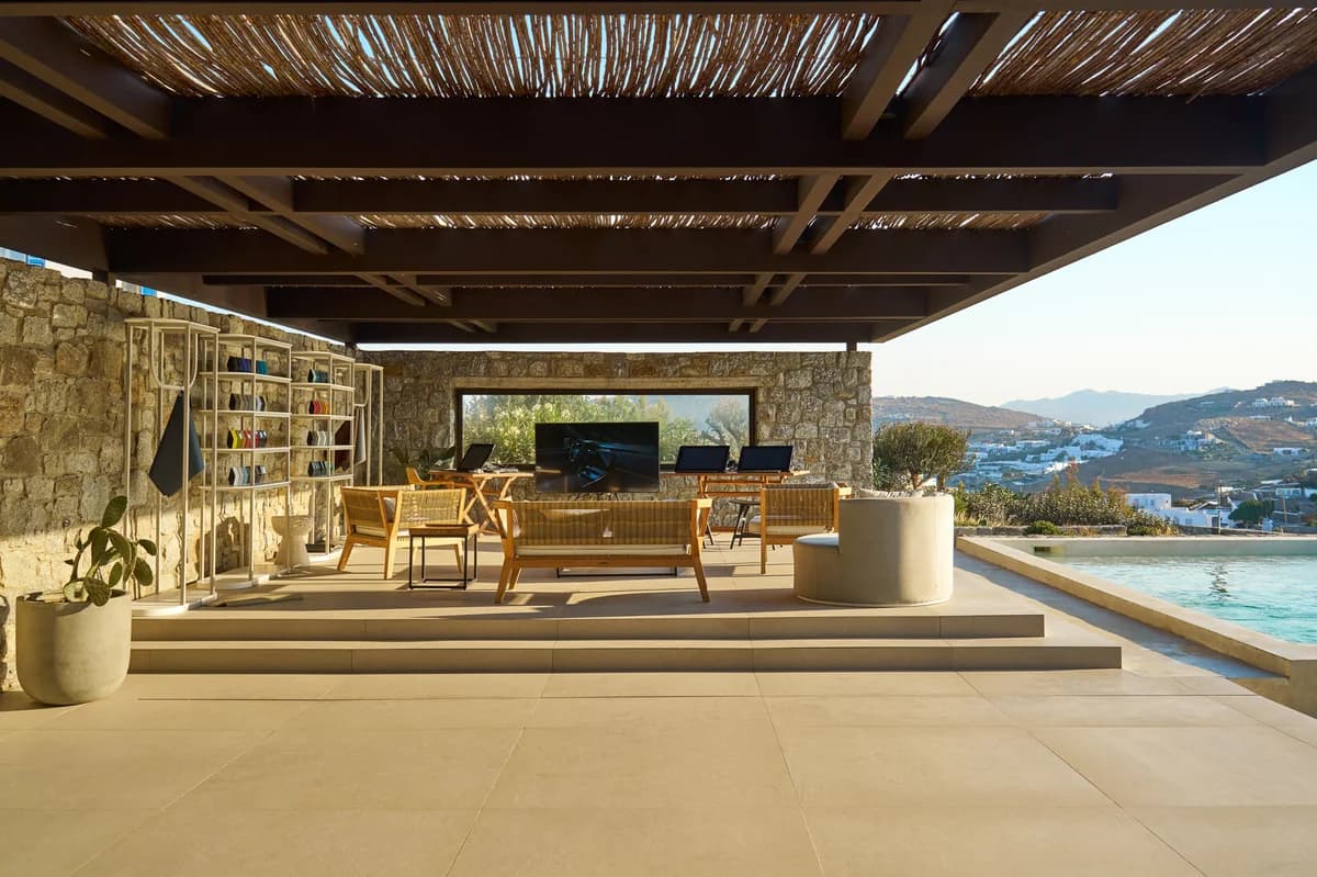 Range Rover House feiert 55 Jahre in Mykonos