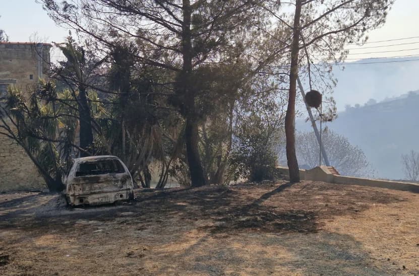 Kettis: Feuer entfacht in Souni Zanatzia neu – Ermittlungen wegen Brandstiftung laufen