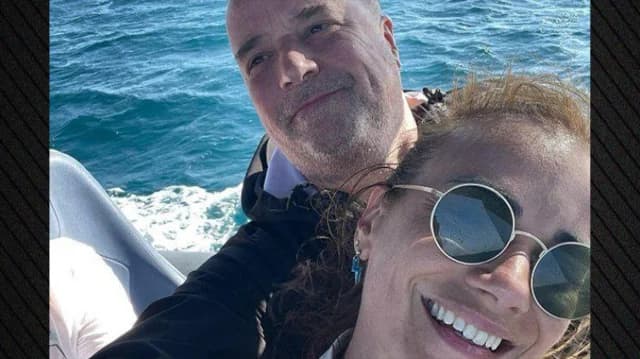 Andreas Drakopoulos und Anna Bousdoukou heiraten in Athen