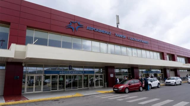 Taxi Driver Attacked by Tourist at Chania Airport