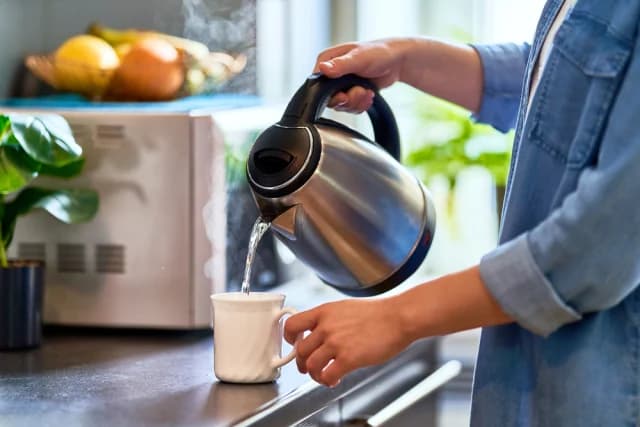 ¿Es peligroso hervir agua más de una vez?