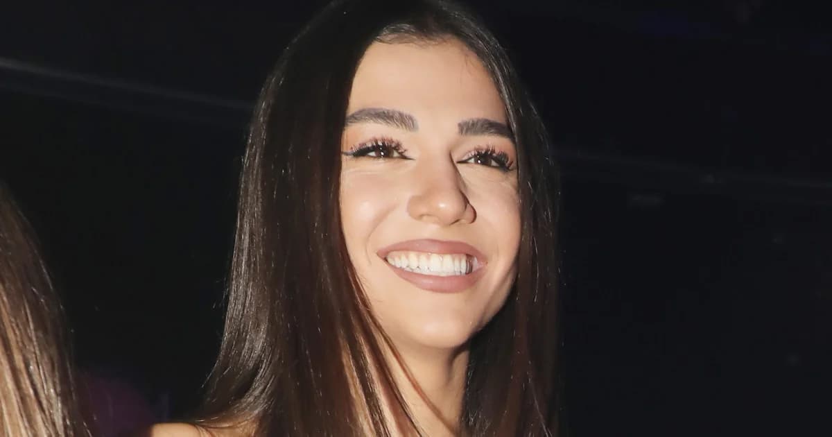 מלינה ניקולאידי: סיימה את לימודיה באוניברסיטה באנגליה