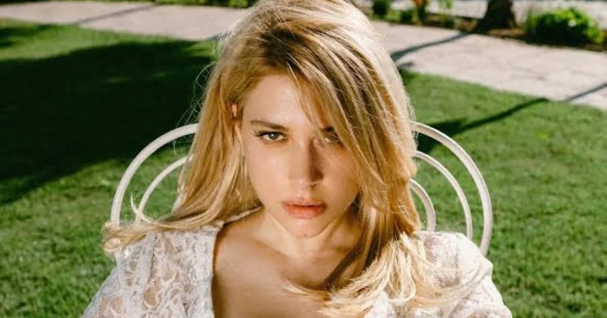 Katerina Duska: «Melancholia» Lanzada y Dominando las Listas Británicas