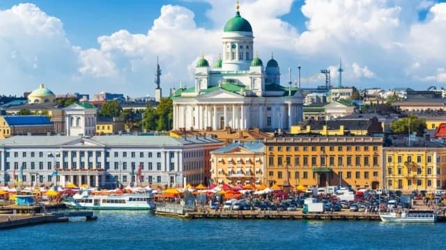 Finlandia registra récord de calor de 50 años: 14 días por encima de 30°C